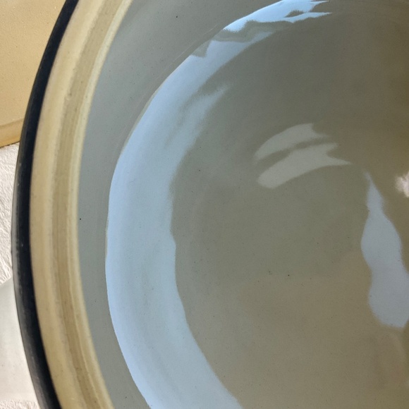 DENBY Vintage “Gourmet” MCM 8 Pint Stoneware Covered Casserole w/ Handle(s) - Picture 9 of 17